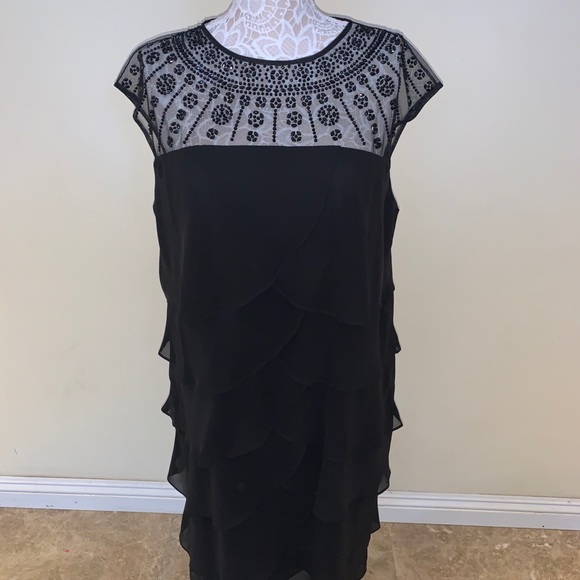 Black formal dress - Picture 1 of 3